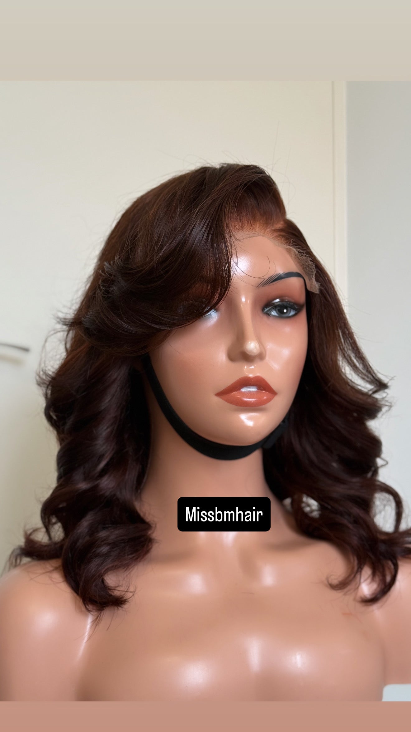 Perruque cheveux vierges - Niky marron bob HD