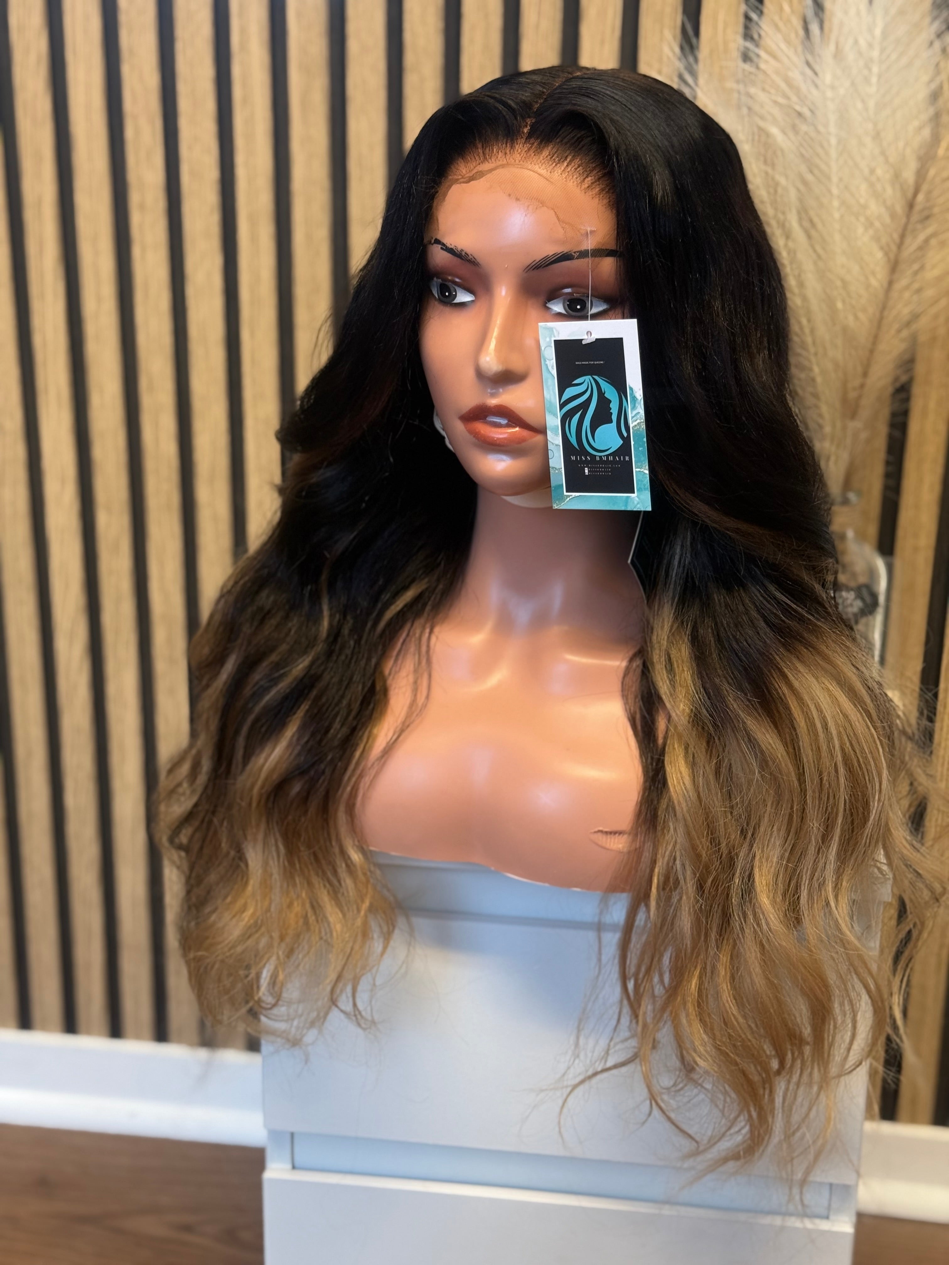 Perruque cheveux vierges -Nath