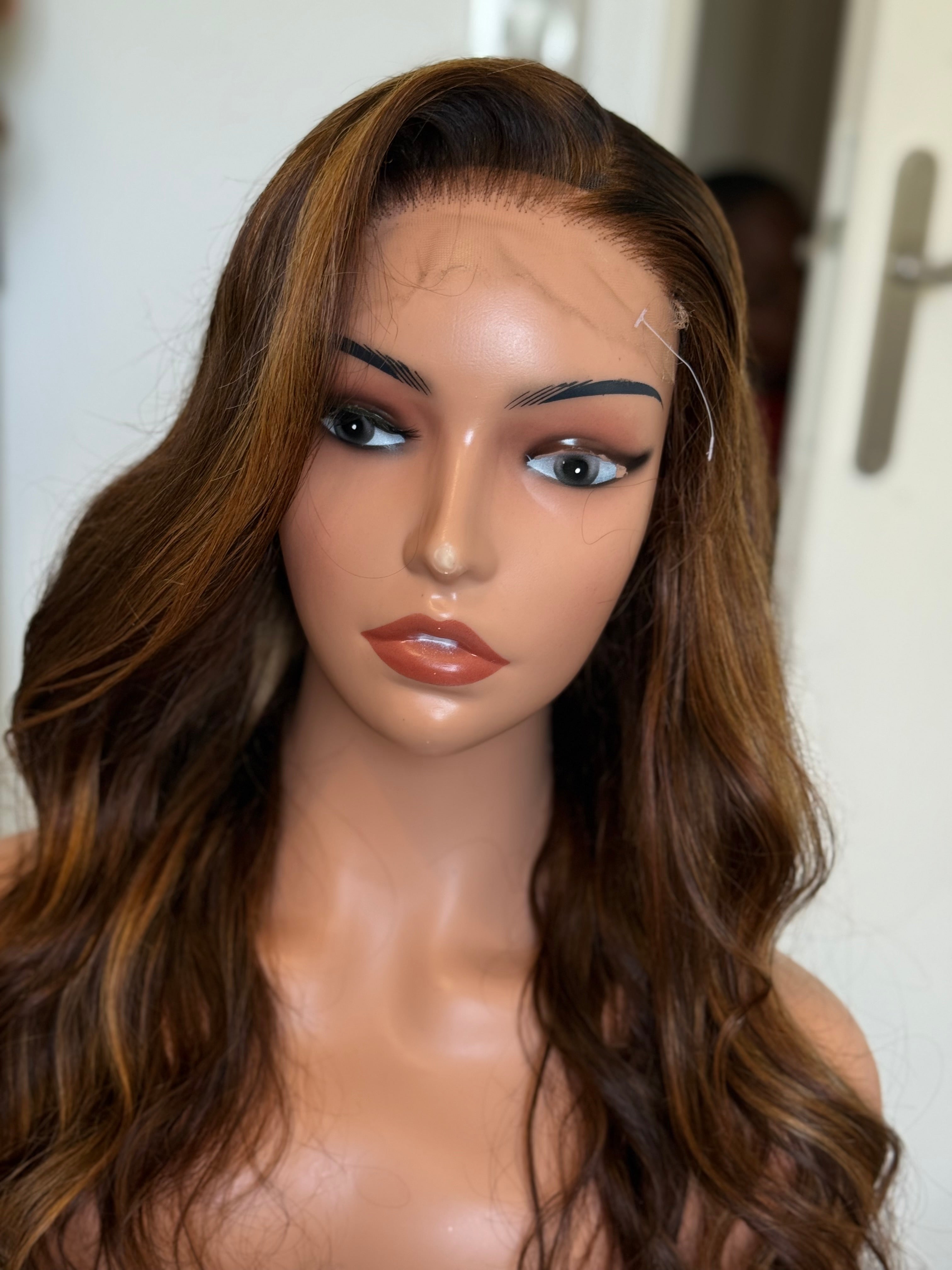 Perruque Glueless Ondulée Brun Chocolat Méché Caramel – Lace Front HD – Cheveux 100 % Humains