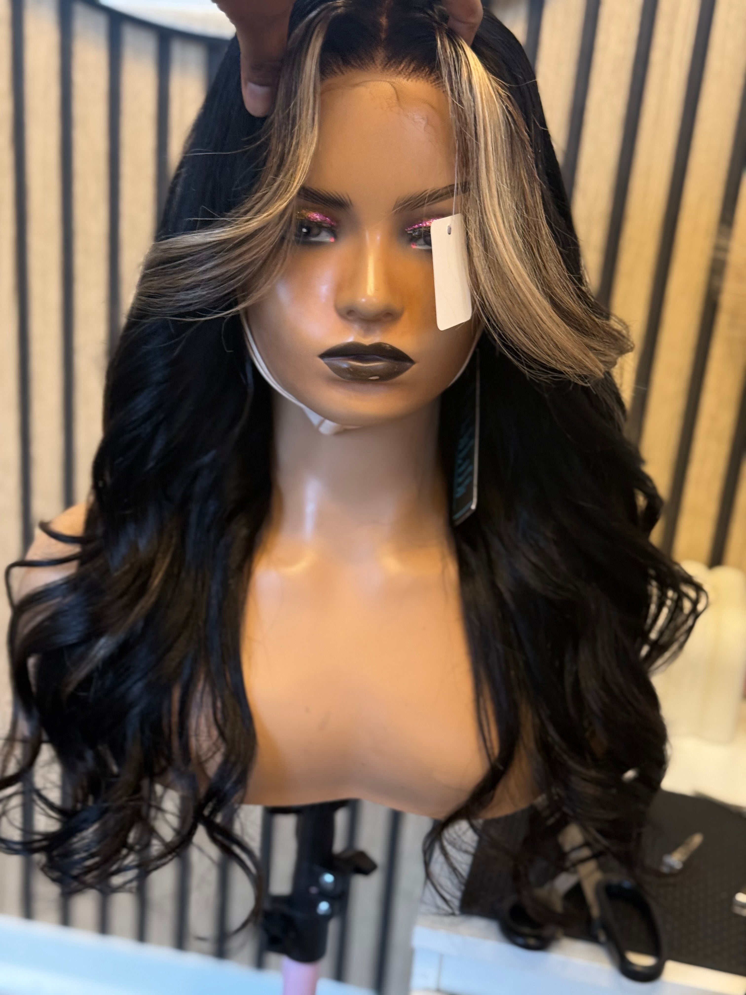 Perruque Diane Glueless – Cheveux Vierges Naturels HD Lace | MissBMHair