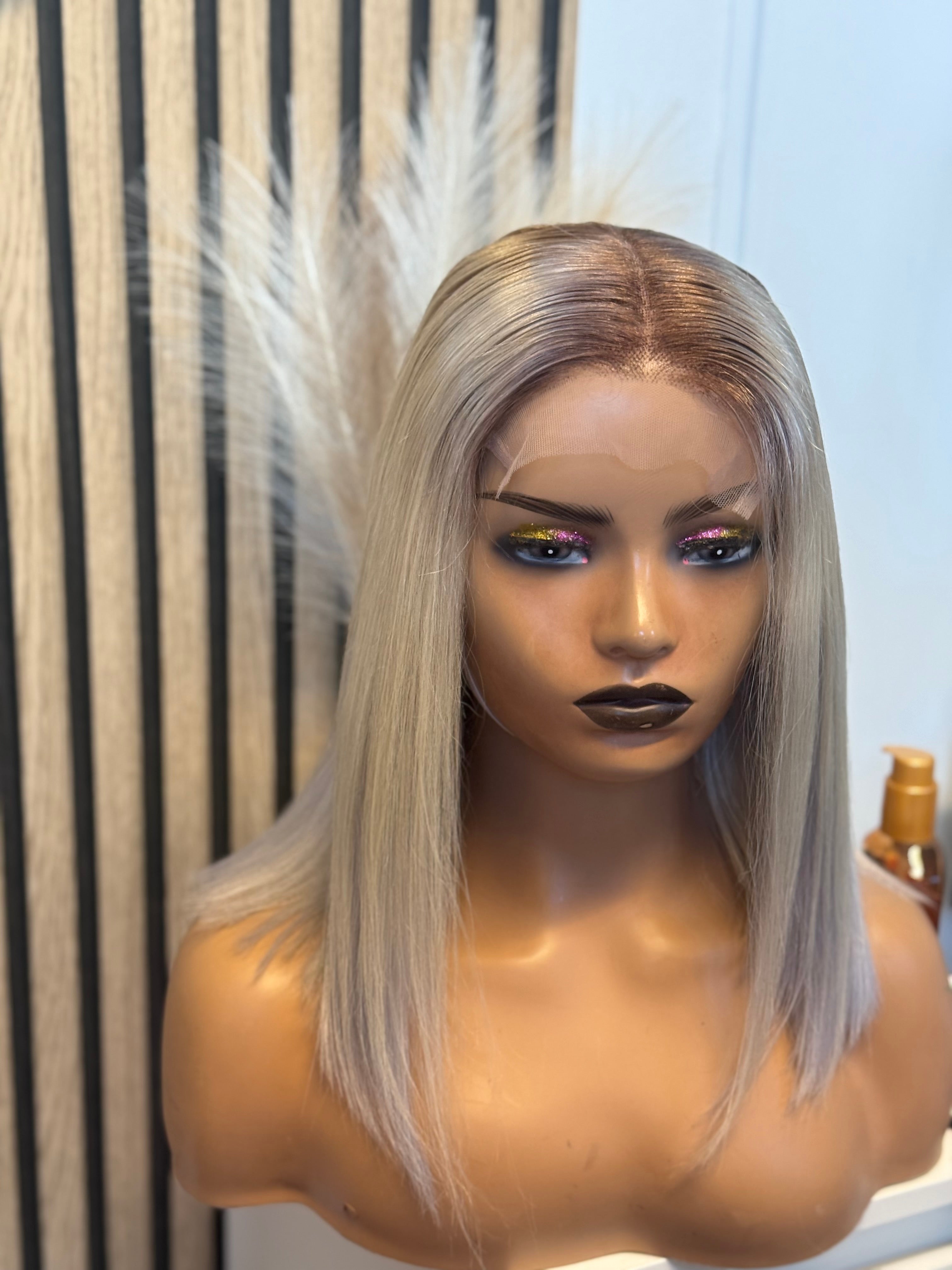 Perruque cheveux vierges -Blandine HD lace blond cheveux 100% vierges