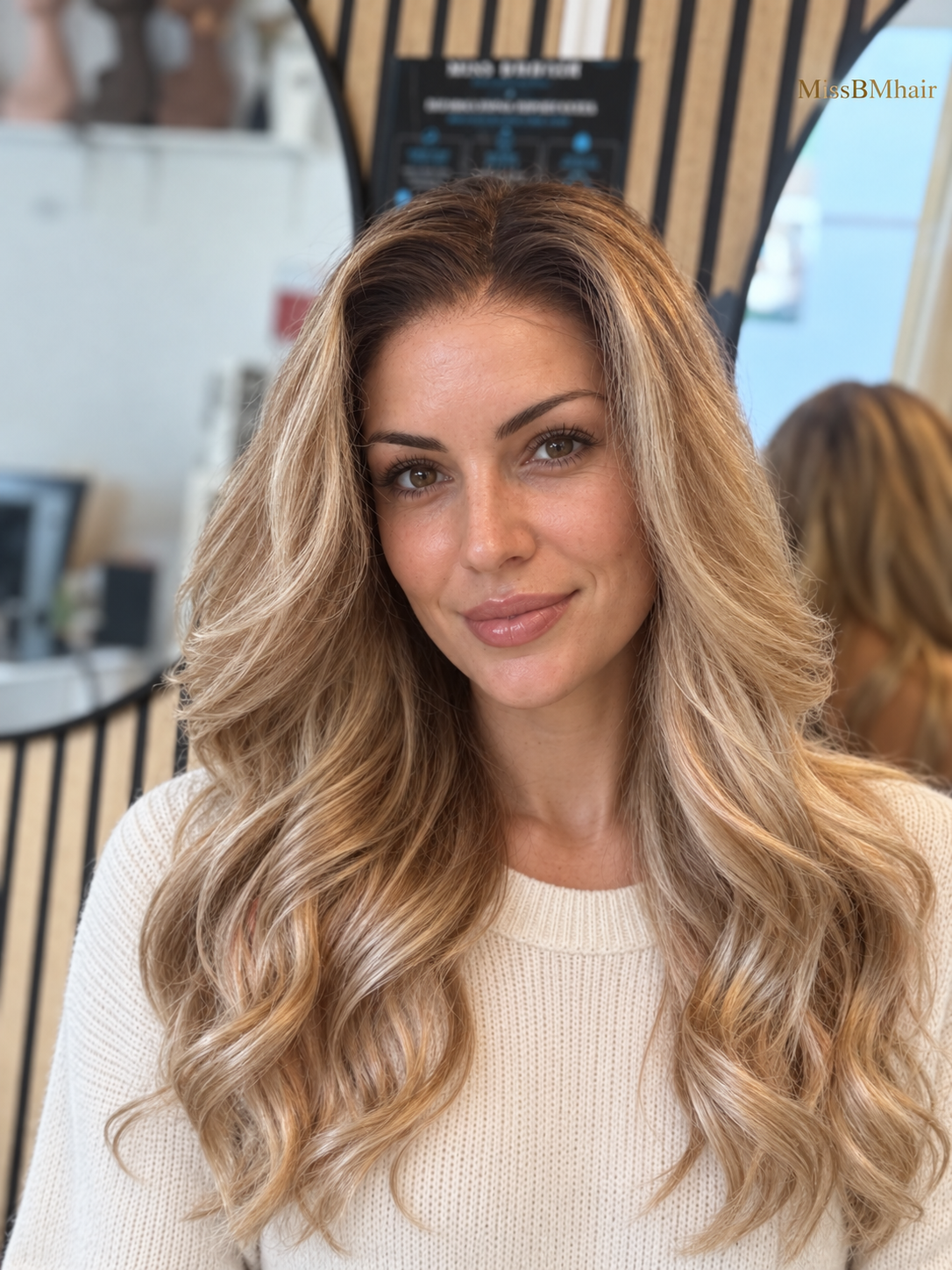 Perruque blonde body wave racine marron 22 pouces, cheveux vierges HD lace 5x5 – MissBMhair