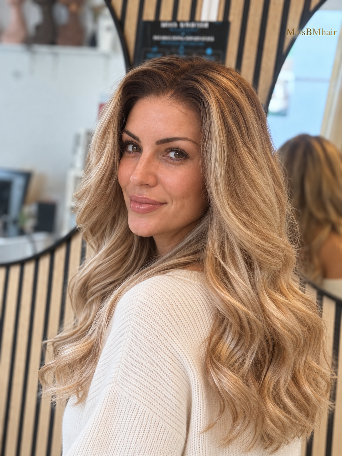 Perruque blonde racine marron 22 pouces densité 210 % – MissBMhair (version 22 pouces, photo 3)