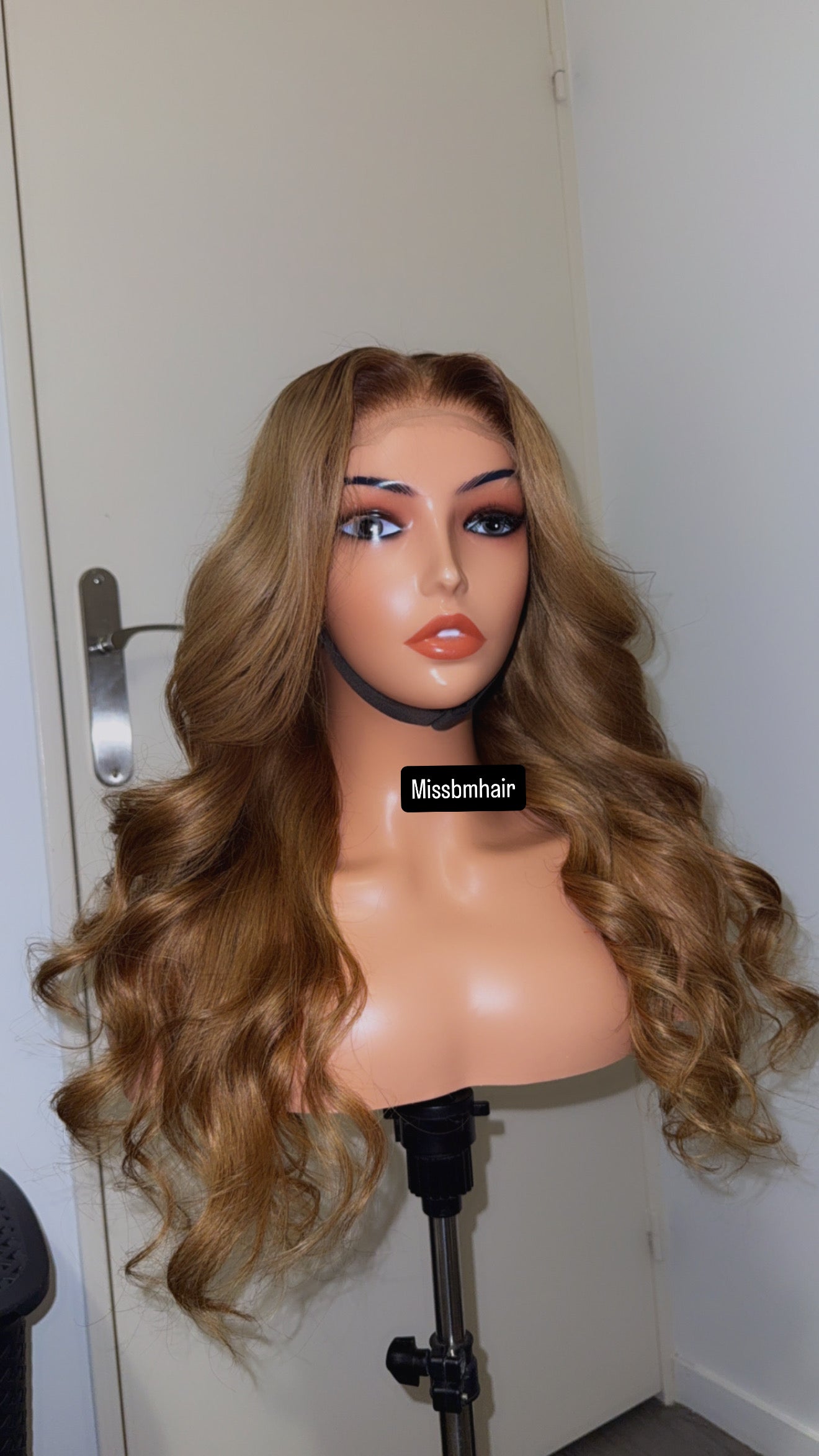 Perruque cheveux vierges- blond HD lace