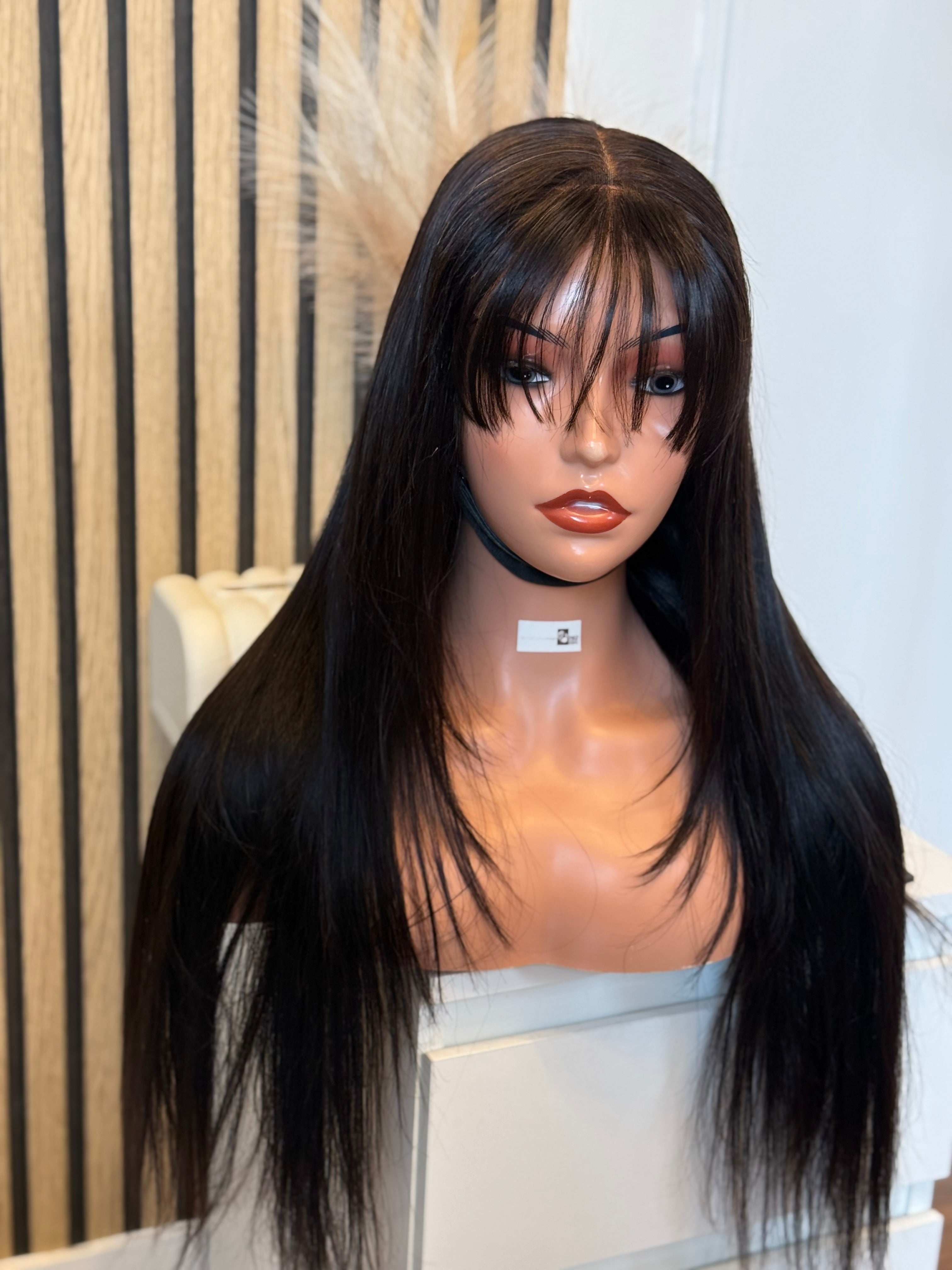 Perruque Frange Glueless 5x5 – Cheveux Vierges Naturels HD Lace