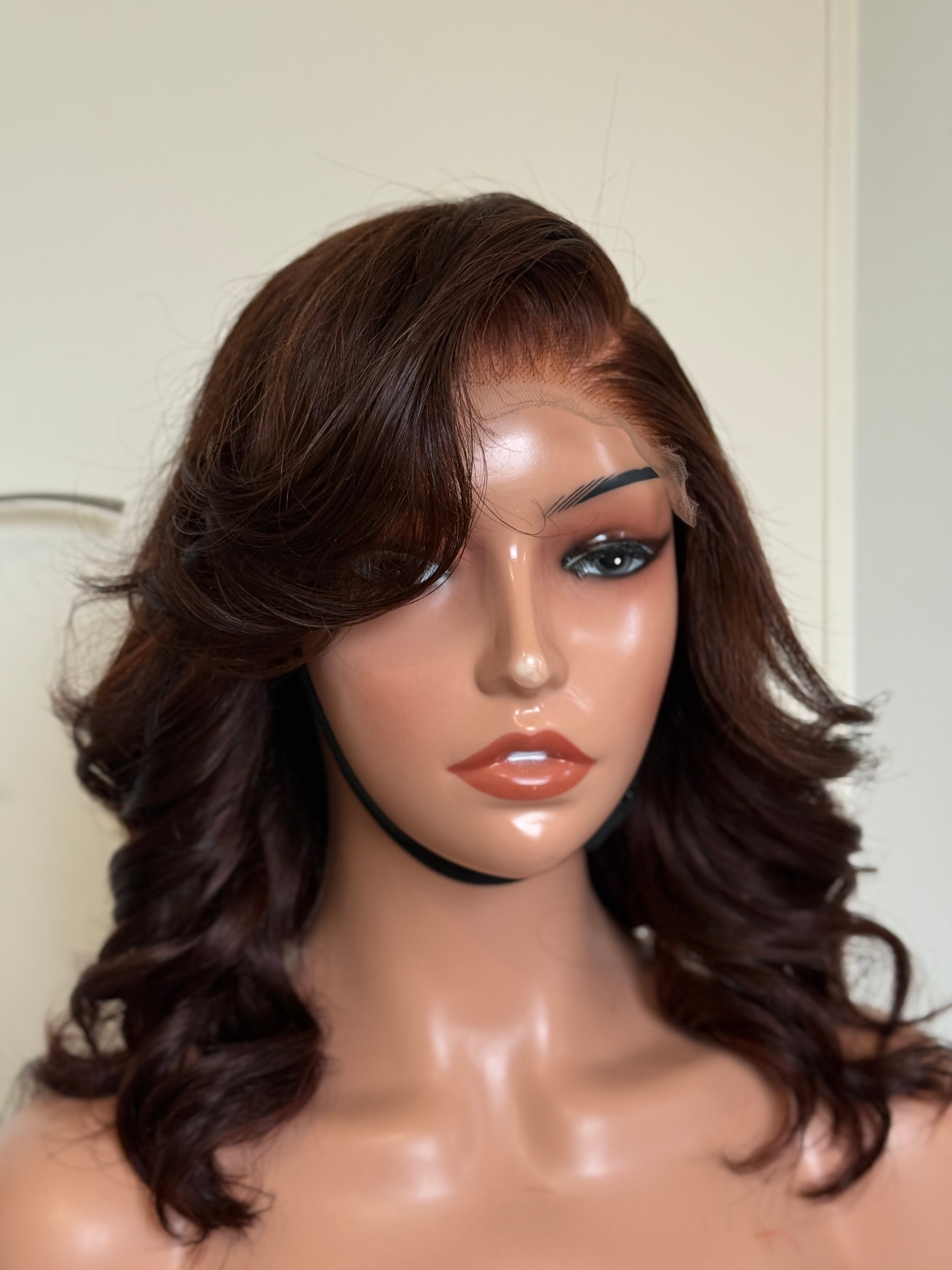 Perruque cheveux vierges - Niky marron bob HD