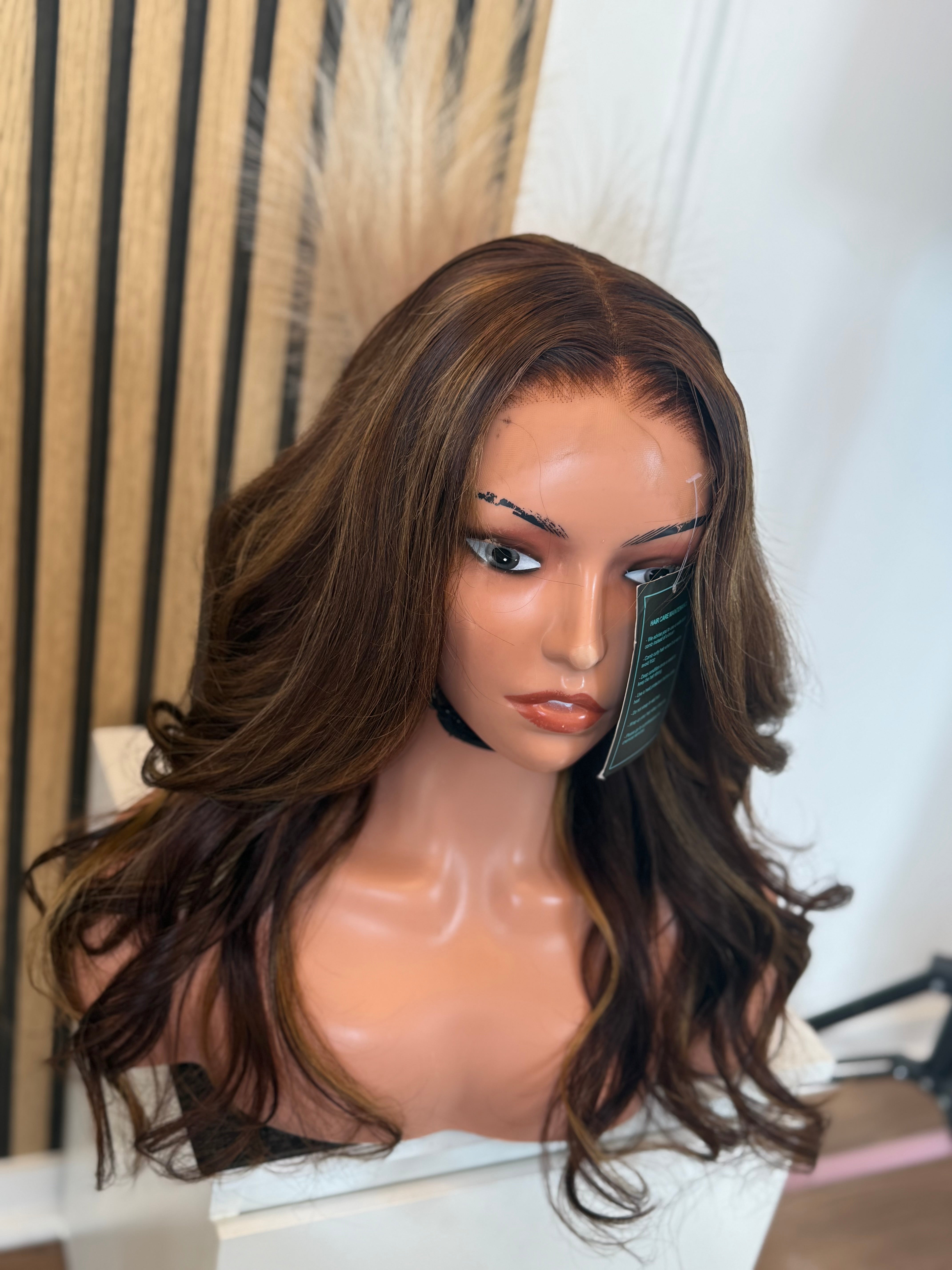 Perruque cheveux vierges-HD glueless prête à porter
