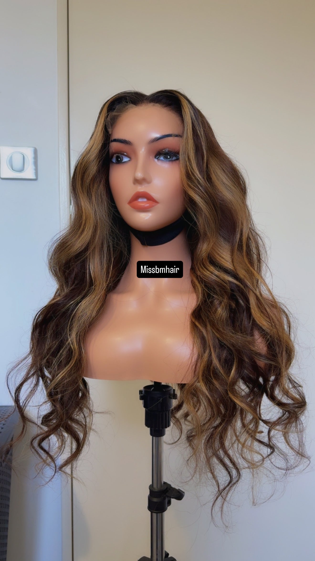 Perruque cheveux vierges-Béatrice HD lace glueless