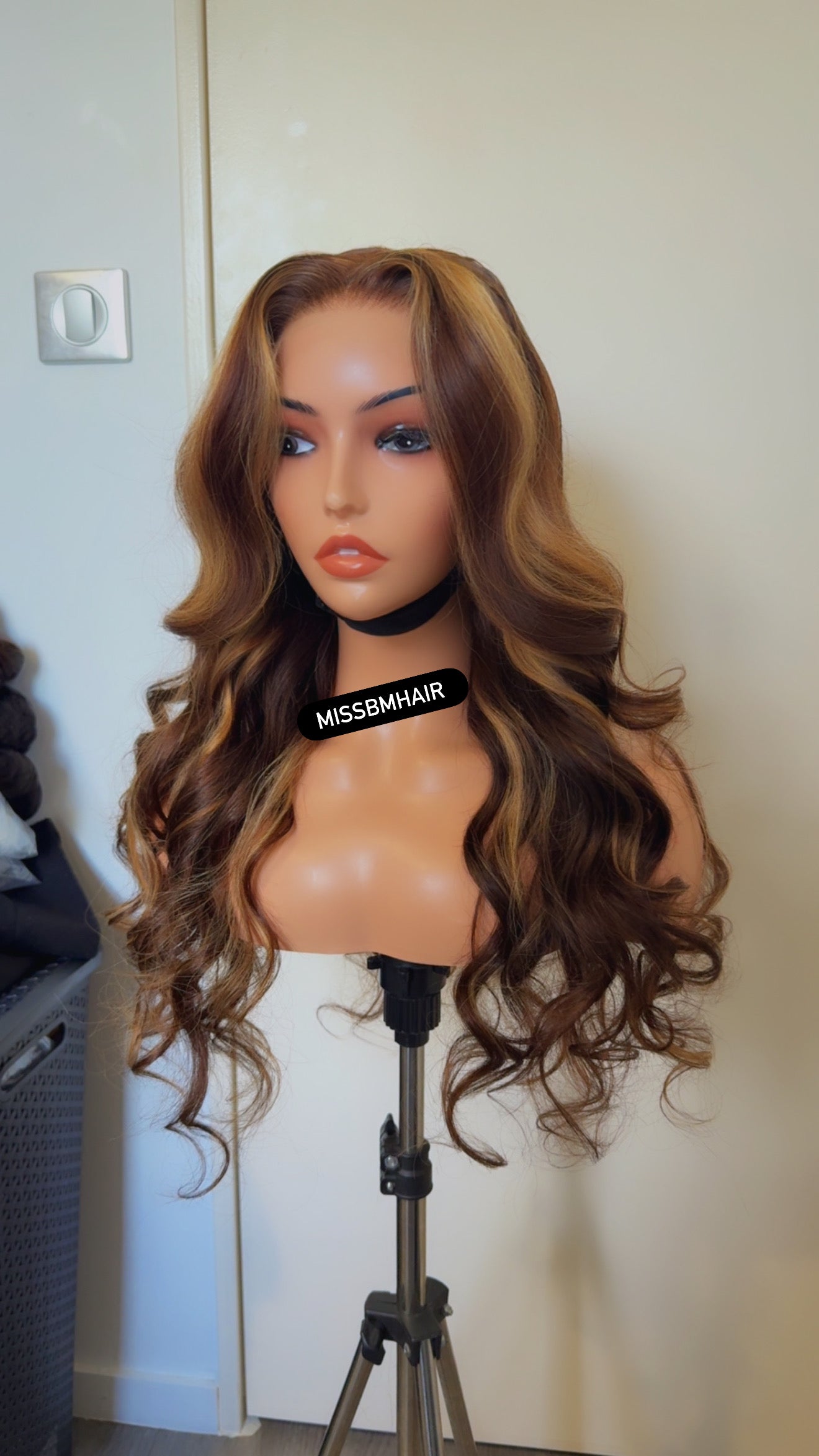 Perruque cheveux vierges-Béatrice HD lace glueless