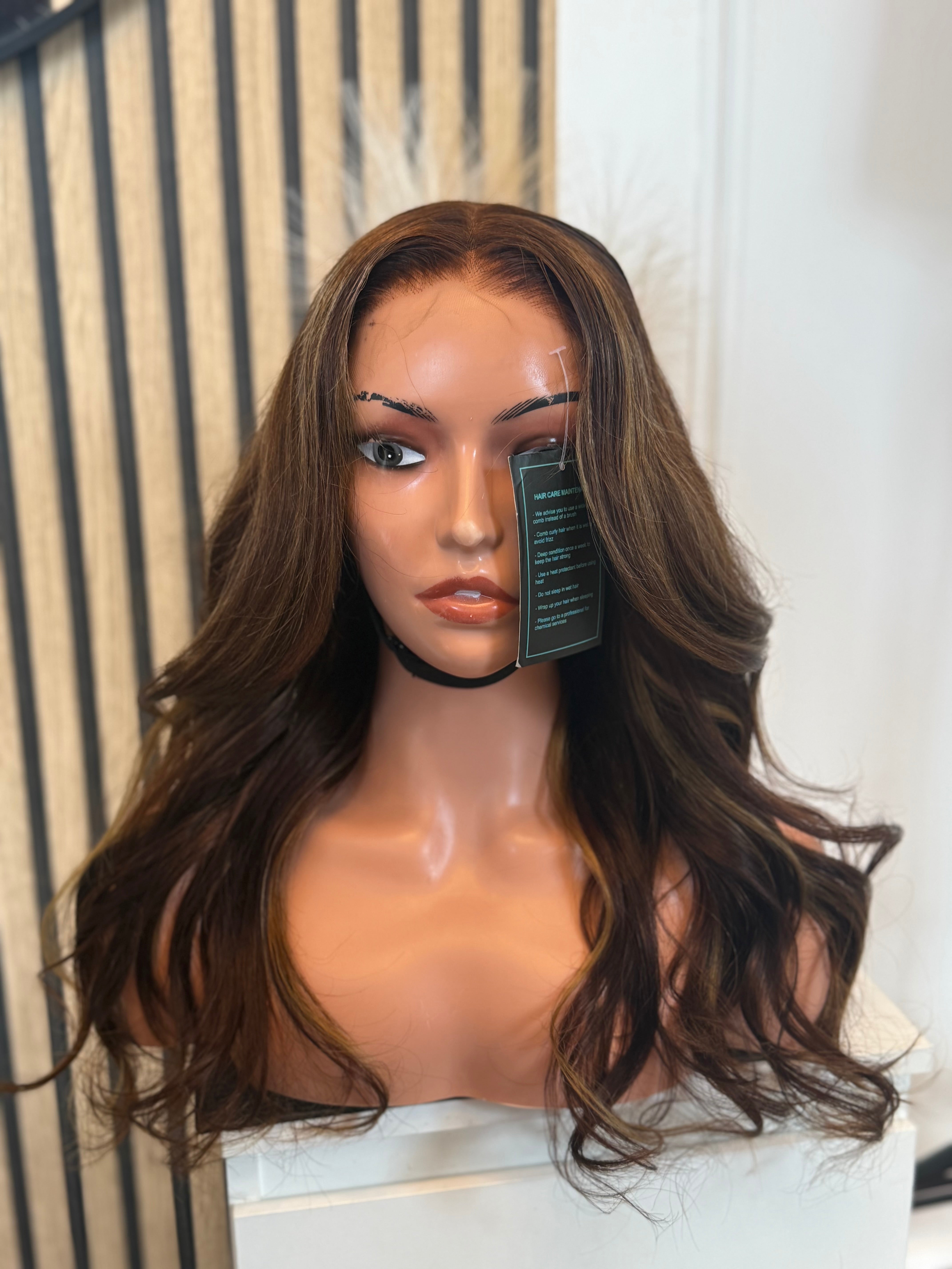 Perruque cheveux vierges-HD glueless prête à porter