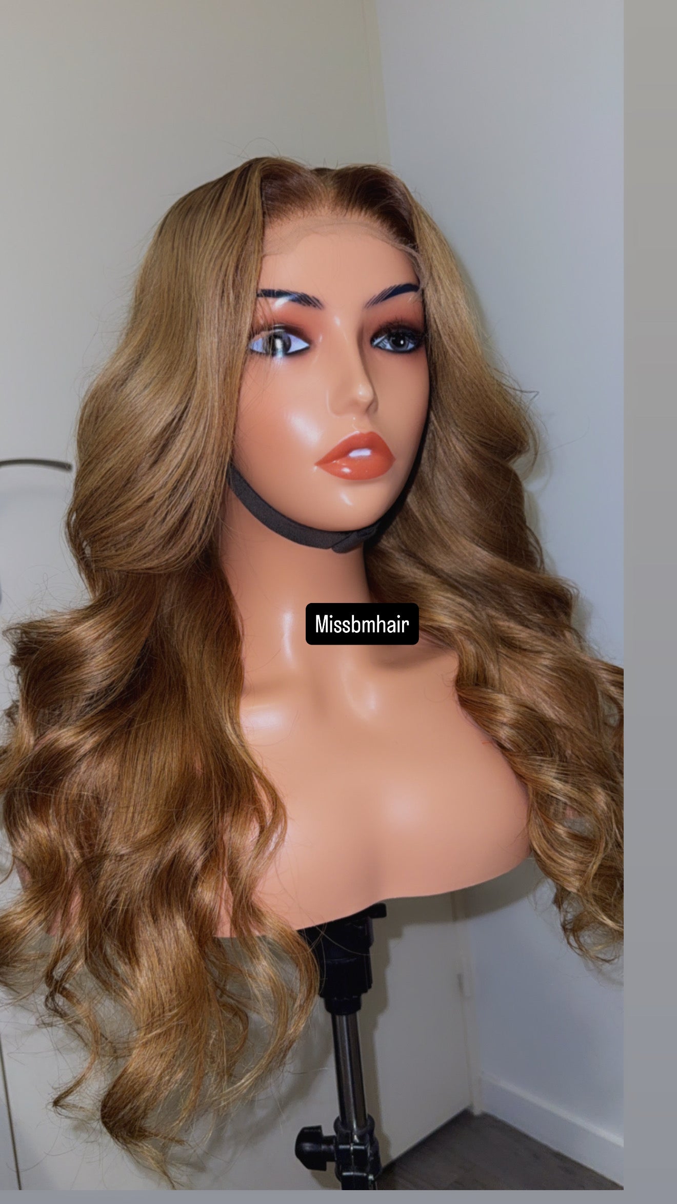 Perruque cheveux vierges- blond HD lace