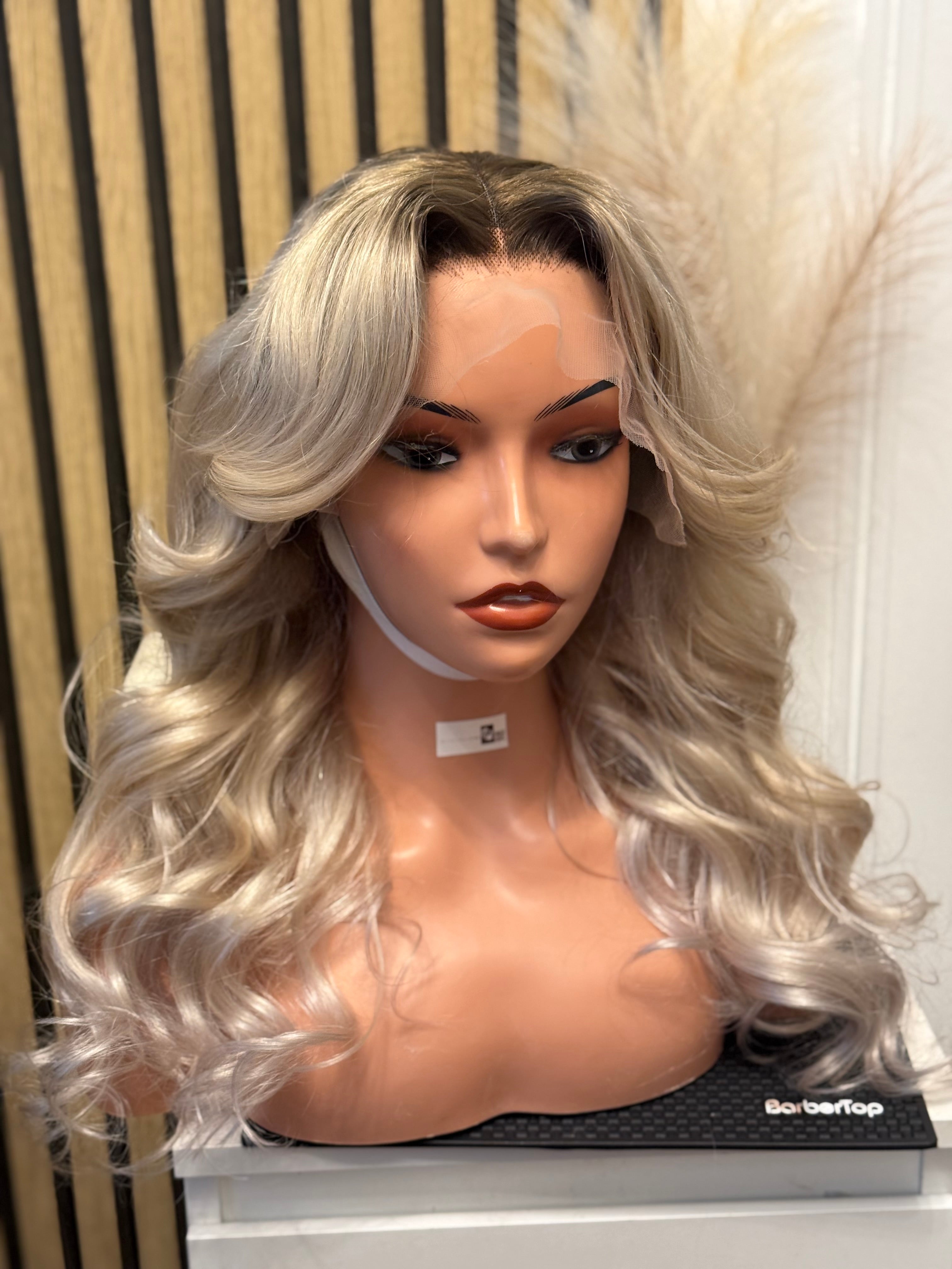 perruque frontal effet cuir chevelu