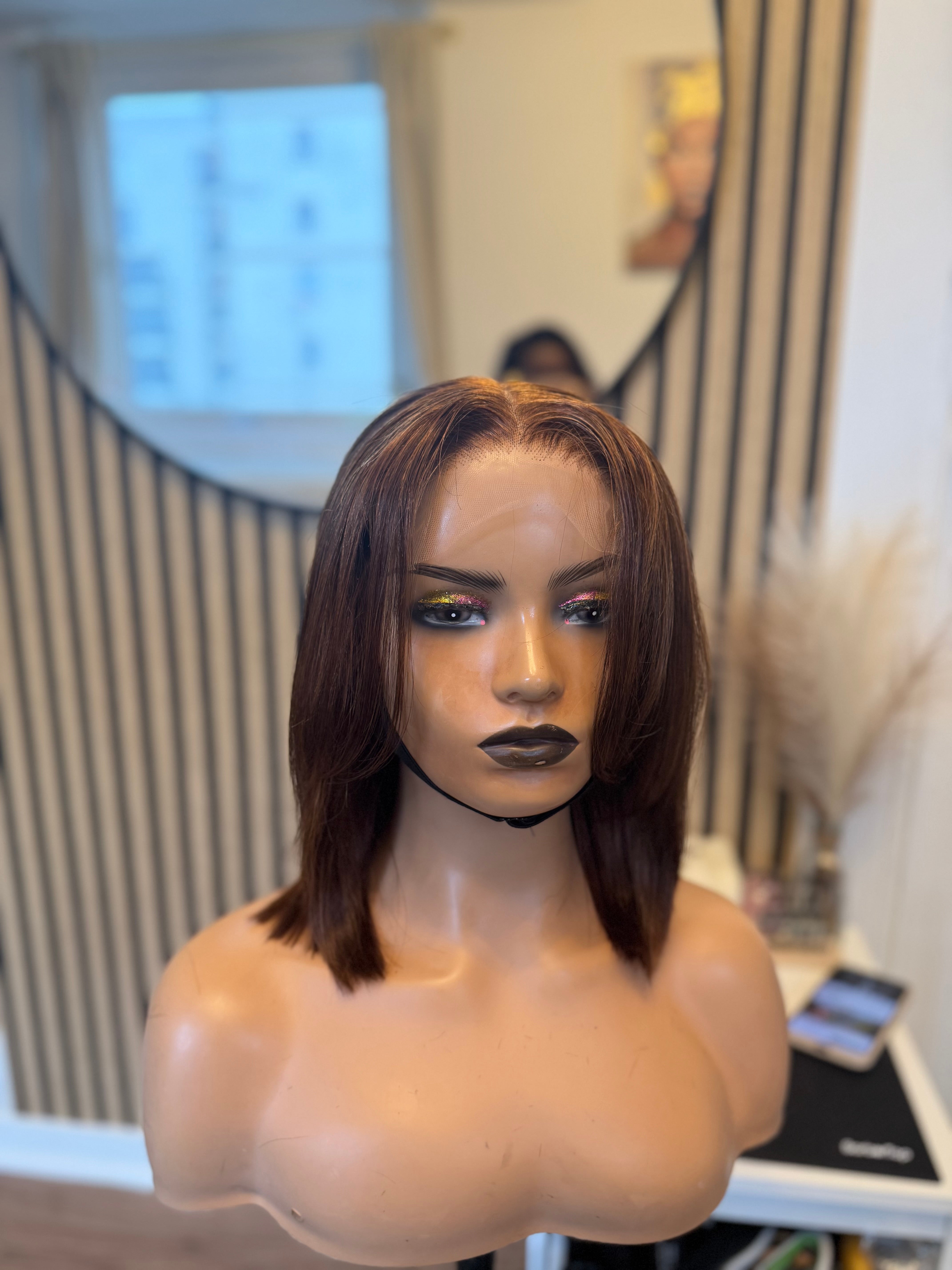 Perruque Carré Miel Glueless – Cheveux Vierges HD Lace | MissBMHair